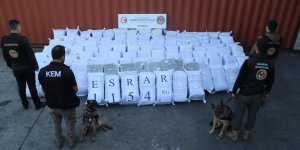 Gümrükler Muhafaza Müdürlüğü ekipleri Tekirdağ ve Edirne'de 1,3 ton uyuşturucu ele geçirdi