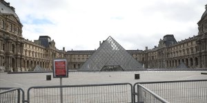 Fransa'da Louvre Müzesi soygunuyla bağlantılı 2 kişi gözaltına alındı