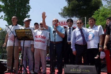 1 Mayıs Balıkesir'de de coşkuyla kutlandı