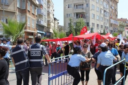 1 Mayıs Edremit'te bayram havasında kutlandı