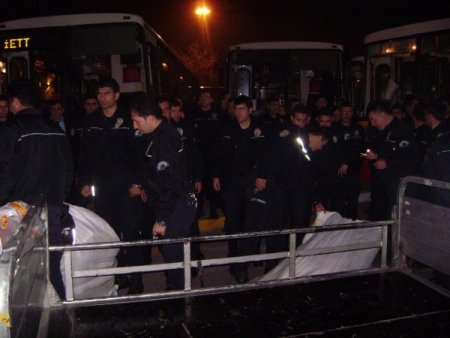 1 Mayıs Sebebiyle İstanbul Dışından Bin 200 Polis Getirildi