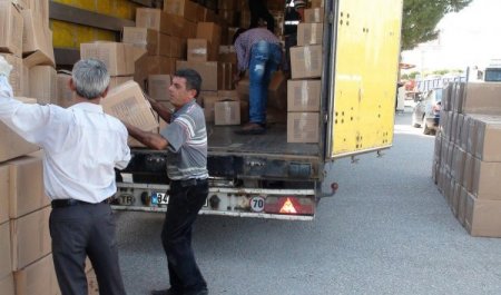 1 TIR, 3 kamyon kaçak sigara ele geçirildi