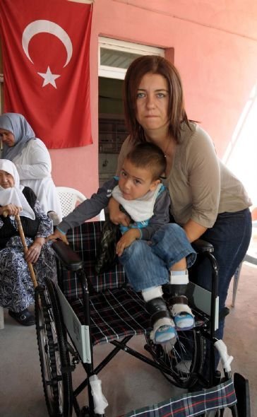 1 ton mavi kapakla 5 engelli tekerlekli sandalye sahibi oldu