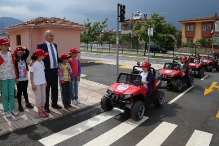 10 bin çocuk Trafik Eğitim Parkı’nda kuralları öğrendi