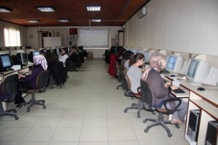 10 parmakla hızlı yazacaklar