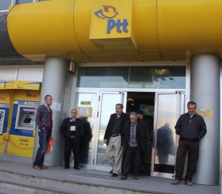 104 yaşındaki SGK emeklisi, eşinin mezarını yaptıramadan öldü