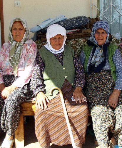 105 Yaşında Torunlarının Torunlarını Gördü