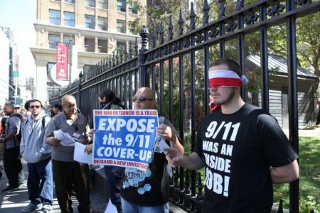 11 Eylül kurbanları siyasisiz ve sessiz birşekilde anıldı