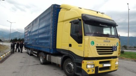 111 bin 520 paket kaçak sigara ele geçirildi