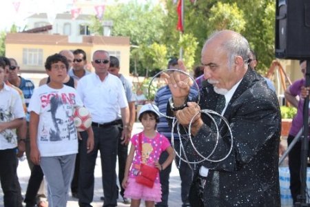 112 Acil Çağrı Merkezi tanıtımında illüzyon gösterisine tepki