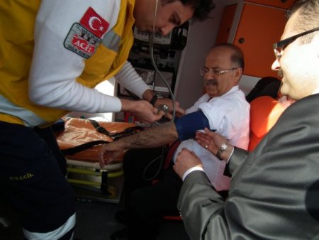 112 araç parkının yeni ambulansları dualarla hizmete girdi