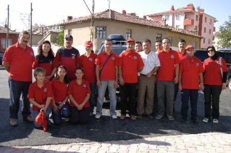 112 Doktoru Elma Ağacını İlaçlarken Zehirlenerek Hayatını Kaybetti