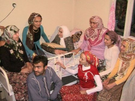 115 Yaşındaki Kadının Tek İsteği Hacca Gitmek
