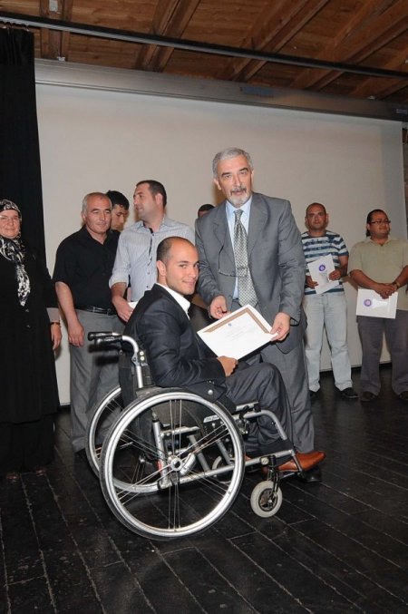 12 Milyon Plastik Kapak Tekerlekli Sandalye Oldu