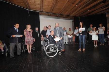 12 Milyon Plastik Kapak Tekerlekli Sandalye Oldu