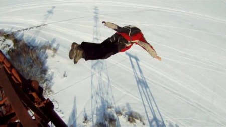 120 Metre Yükseklikten Yere Çakıldı Ama Ölmedi!
