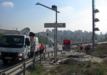 13 Kişinin Öldüğü Kavşağa Eds Yerleştiriliyor