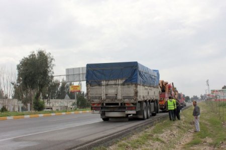 13 Kişinin Yaralandığı Kaza Anı Güvenlik Kamerasına Yansıdı