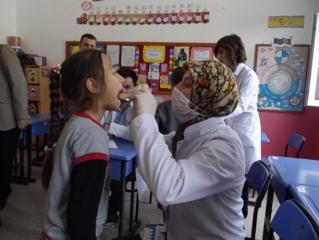 14 Mart Tıp Bayramı'nı sağlık taraması yaparak kutladılar