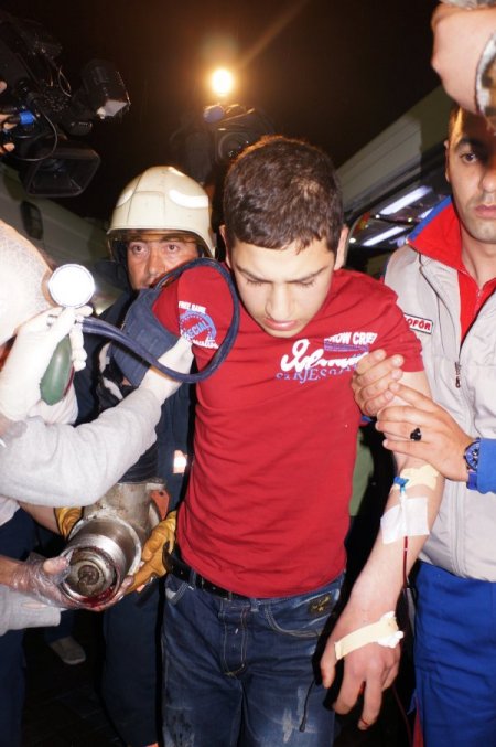 14 Yaşındaki Çocuk, Elini Kaptırdığı Kıyma Makinesiyle Hastaneye Geldi