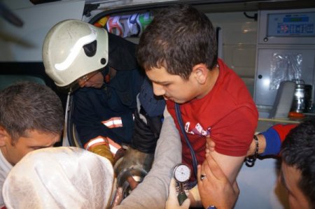 14 Yaşındaki Çocuk, Elini Kaptırdığı Kıyma Makinesiyle Hastaneye Geldi