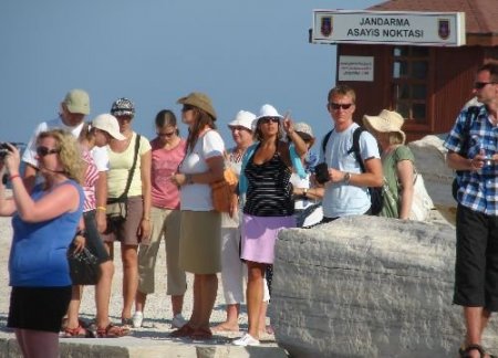 15 Ağustos'tan İtibaren Turist Sayısında Artış Bekleniyor