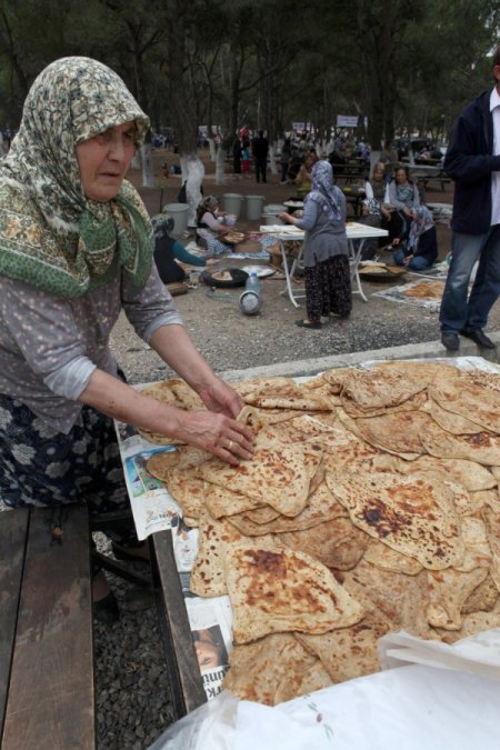 15 Bin Emirdağlı, Katmer Şenliğinde Buluştu