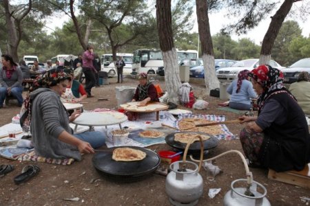 15 Bin Emirdağlı, Katmer Şenliğinde Buluştu