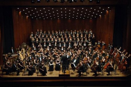 174 Kişilik Orkestra, Yunus'un Eserleriyle Dünyaya Sevgi Ve Hoşgörü Mesajı Verdi