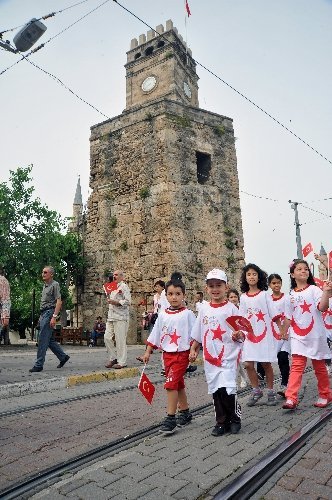 19 Mayıs Antalya’da törenlerle kutlandı