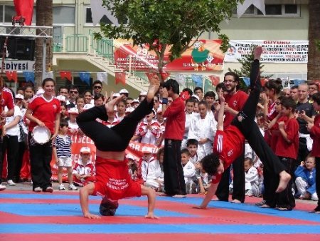 19 Mayıs Atatürk'ü Anma Gençlik ve Spor Bayramı, coşkuyla kutlanıyor