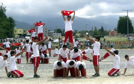 19 Mayıs Erzin'de De Coşkuyla Kutlandı