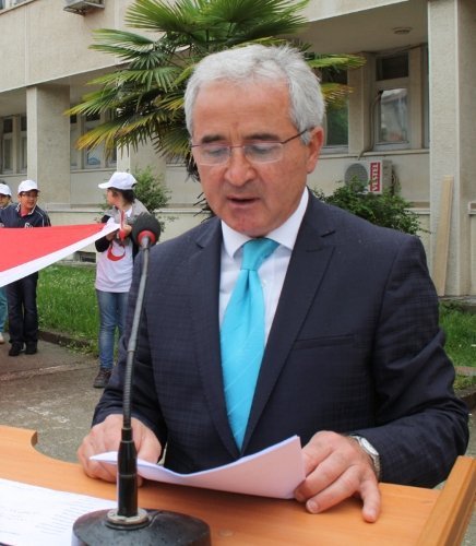 19 Mayıs'ı yağmur altında horon teperek kutladılar
