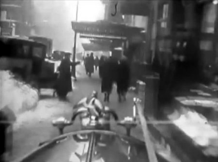 1920’lerin New York’u bir itfaiye aracının kamerasında