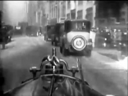 1920’lerin New York’u bir itfaiye aracının kamerasında