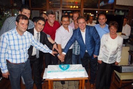 1922 Mütarekespor şampiyonluğunu kutladı