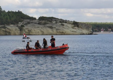 2 bin 500 kişiyi boğulmaktan kurtaran 'Sualtı kurtarma timi', tatbikat yaptı