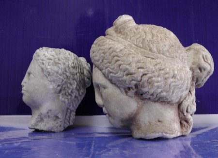 2 bin yıllık heykeller, sınırda ele geçirildi