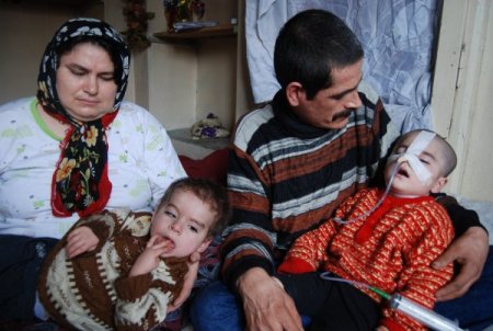 2 engelli çocuk babası hurdacı, üzerine yıkılan borç nedeniyle yardım bekliyor