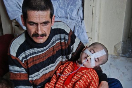 2 engelli çocuk babası hurdacı, üzerine yıkılan borç nedeniyle yardım bekliyor