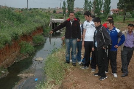 2 gündür kayıp oğlunun cesedini kanalizasyonda buldu