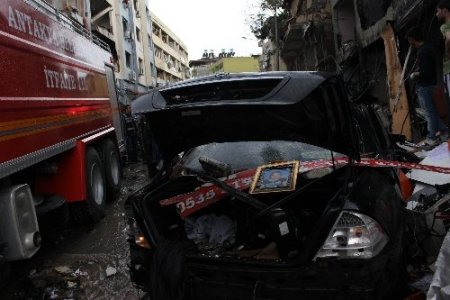 2 patlamayla sarsılan Reyhanlı savaştan çıkmış gibi