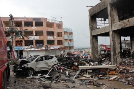 2 patlamayla sarsılan Reyhanlı savaştan çıkmış gibi