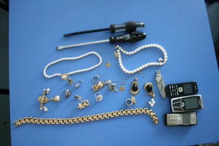 20 Ayrı Evde Hırsızlık Yapan Zanlı Yakalandı