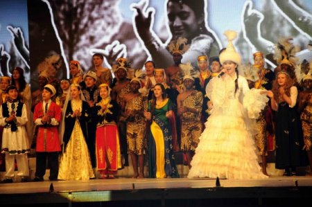 20 Bin Samsunlu Türkçenin Çocuklarını Coşkuyla Dinledi