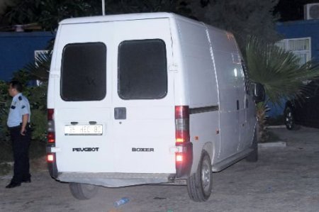 20 Kişilik Minibüste 40 Kaçak Yakalandı