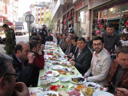 20 Temmuz Caddesi Esnafı, Kahvaltıda Buluştu