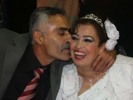 20 Yıllık Eşiyle Resmi Nikah Kıydı