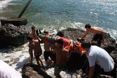 200 metreden şarampole yuvarlandı, emniyet kemeri hayata bağladı