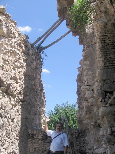 2000 Yıllık Silvan Kalesi, 3 Kalasa Emanet